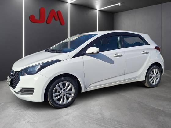 HYUNDAI HB20 1.6 COMFORT PLUS 16V FLEX 4P MANUAL HYUNDAI HB20 1.6 COMFORT PLUS 16V FLEX 4P MANUAL
